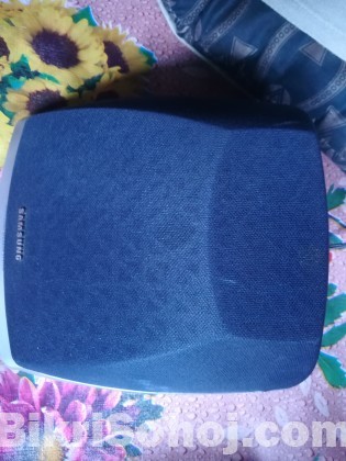 Samsung Surround speaker 2pic